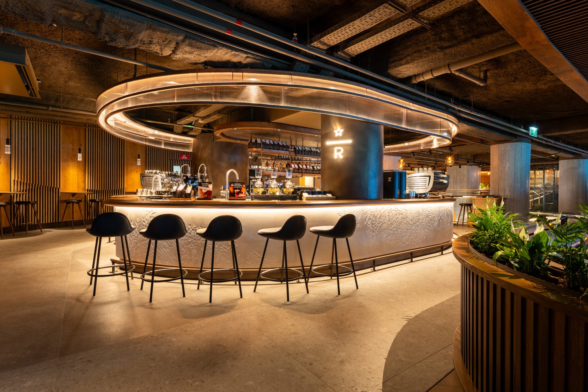 5 things to know about the new Starbucks in the iconic Bernabéu Stadium