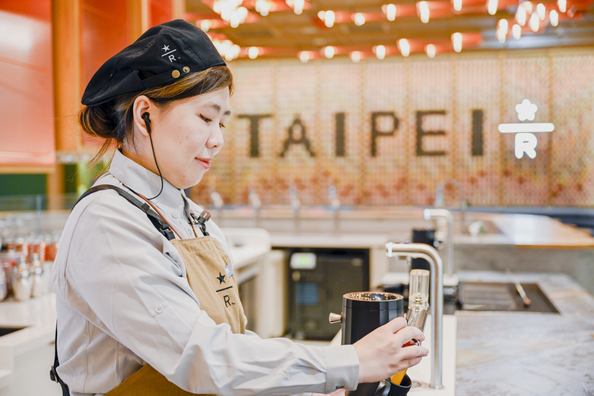 Introducing STARBUCKS RESERVE DREAM PLAZA TAIPEI: A Flagship of Flavor ...